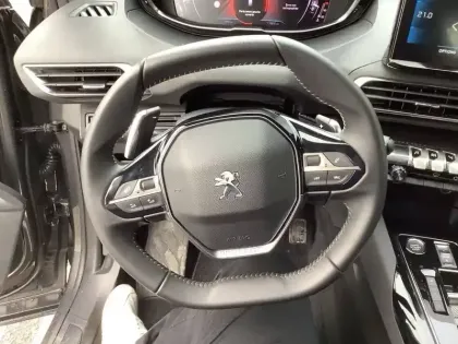 Photo 28 Peugeot 5008  PureTech 130ch S&S EAT8