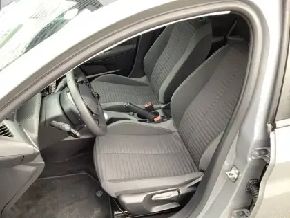 Photo 30 Peugeot 208  PureTech 100 S&S BVM6