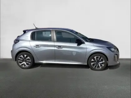 Photo 27 Peugeot 208  PureTech 75 S&S BVM5