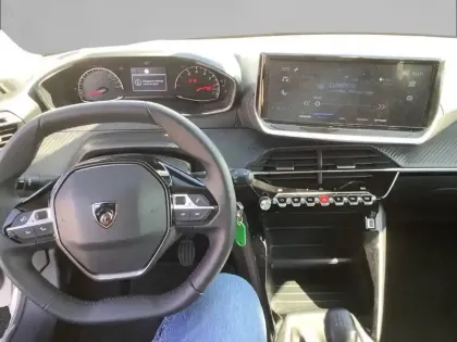 Photo 31 Peugeot 208  PureTech 75 S&S BVM5