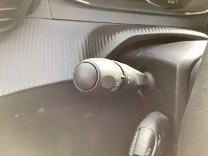 Photo 43 Peugeot 208  PureTech 75 S&S BVM5