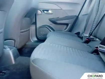 Photo 65 Peugeot 2008  PureTech 100 S&S BVM6