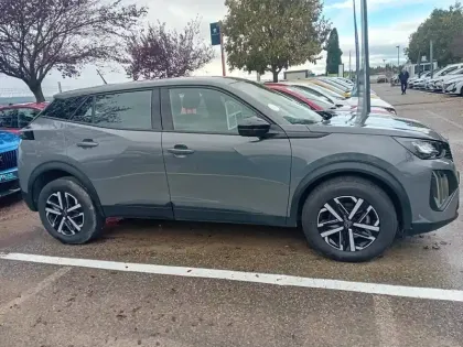 Photo 72 Peugeot 2008  PureTech 100 S&S BVM6