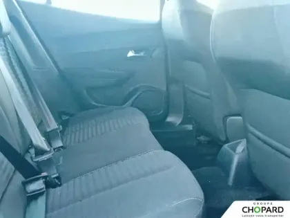 Photo 67 Peugeot 2008  PureTech 100 S&S BVM6