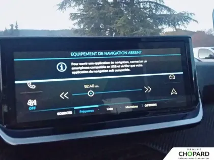 Photo 61 Peugeot 2008  PureTech 100 S&S BVM6