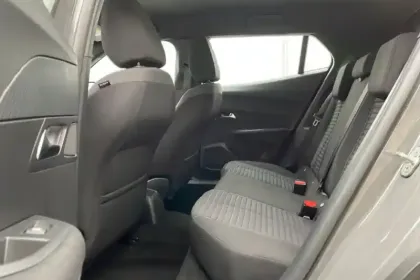 Photo 28 Peugeot 2008  PureTech 100 S&S BVM6