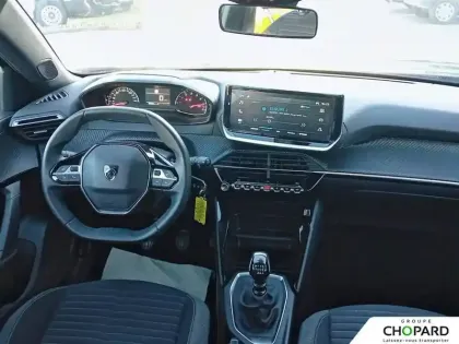 Photo 50 Peugeot 2008  PureTech 100 S&S BVM6