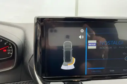 Photo 30 Peugeot 2008  PureTech 100 S&S BVM6