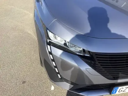 Photo 35 Peugeot 308  PureTech 130ch S&S EAT8