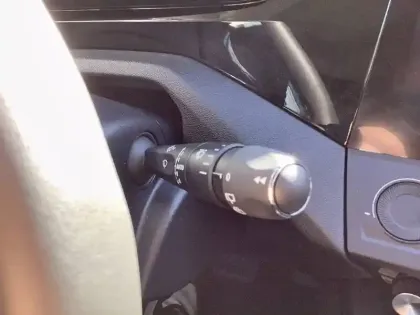 Photo 17 Peugeot 308  PureTech 130ch S&S EAT8