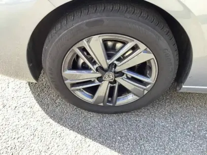 Photo 32 Peugeot 308  PureTech 130ch S&S EAT8