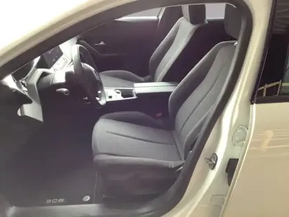 Photo 30 Peugeot 308  PureTech 130ch S&S BVM6