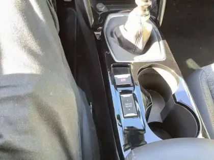 Photo 47 Peugeot 208  PureTech 100 S&S BVM6