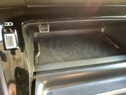 Photo 43 Peugeot 208  PureTech 100 S&S BVM6