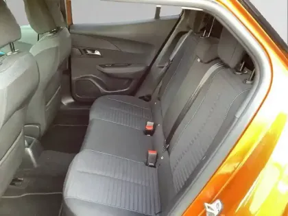 Photo 11 Peugeot 2008  PureTech 100 S&S BVM6