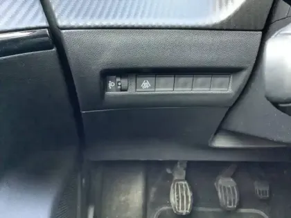 Photo 19 Peugeot 2008  PureTech 100 S&S BVM6