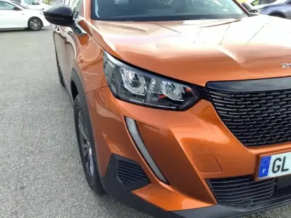 Photo 15 Peugeot 2008  PureTech 100 S&S BVM6