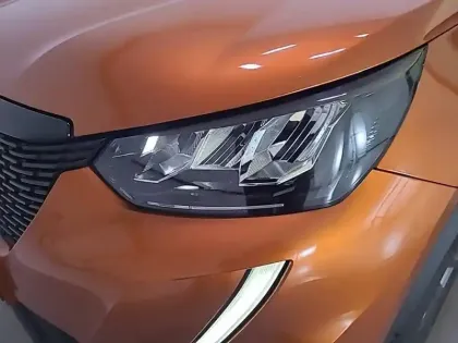 Photo 35 Peugeot 2008  PureTech 100 S&S BVM6