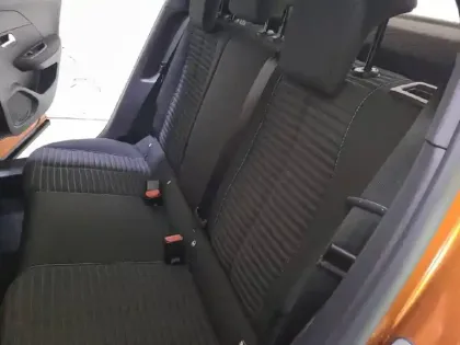 Photo 31 Peugeot 2008  PureTech 100 S&S BVM6