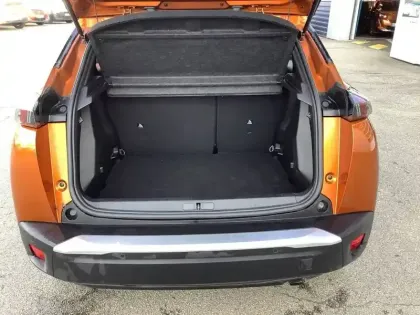 Photo 5 Peugeot 2008  PureTech 100 S&S BVM6