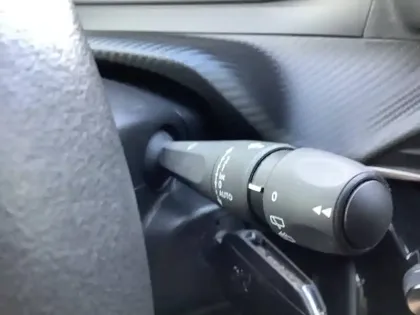 Photo 17 Peugeot 2008  PureTech 100 S&S BVM6