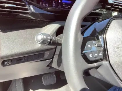 Photo 21 Peugeot 308  SW PureTech 130ch S&S EAT8