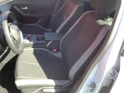 Photo 10 Peugeot 308  SW PureTech 130ch S&S EAT8