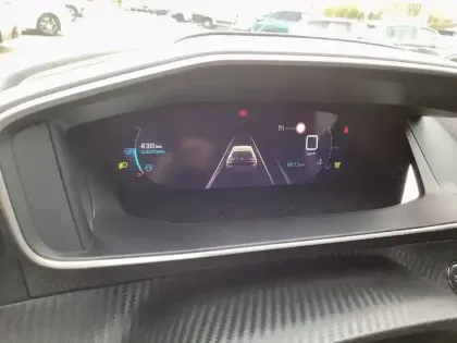 Photo 32 Peugeot 208  PureTech 100 S&S BVM6