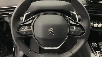 Photo 19 Peugeot 3008  Hybrid 136 e-DCS6 Allure Pack