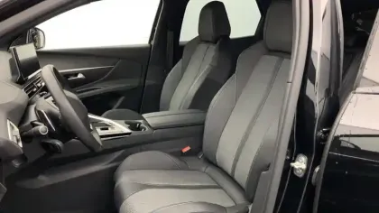 Photo 8 Peugeot 3008  Hybrid 136 e-DCS6 Allure Pack