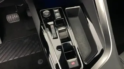 Photo 22 Peugeot 3008  Hybrid 136 e-DCS6 Allure Pack