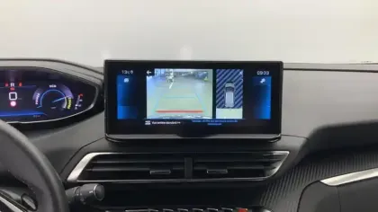 Photo 23 Peugeot 3008  Hybrid 136 e-DCS6 Allure Pack