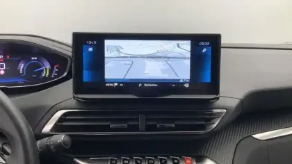 Photo 20 Peugeot 3008  Hybrid 136 e-DCS6 Allure Pack