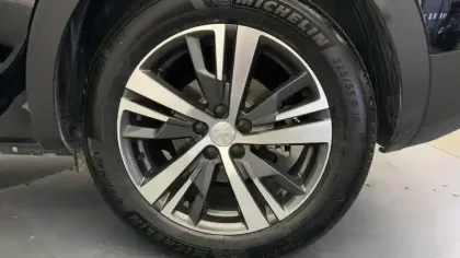 Photo 14 Peugeot 3008  Hybrid 136 e-DCS6 Allure Pack