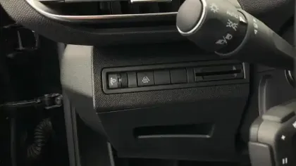 Photo 18 Peugeot 3008  Hybrid 136 e-DCS6 Allure Pack