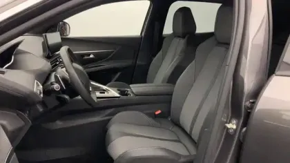 Photo 8 Peugeot 3008  Hybrid 136 e-DCS6 Allure Pack