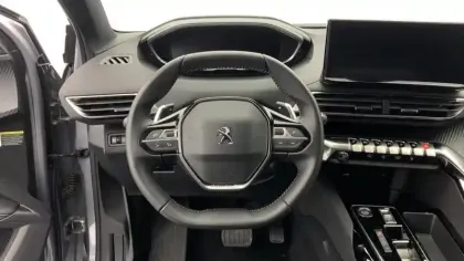 Photo 11 Peugeot 3008  Hybrid 136 e-DCS6 Allure Pack