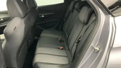 Photo 21 Peugeot 3008  Hybrid 136 e-DCS6 Allure Pack