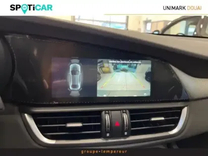 Photo 7 Alfa Romeo Giulia  2.2 Diesel 160ch Veloce AT8