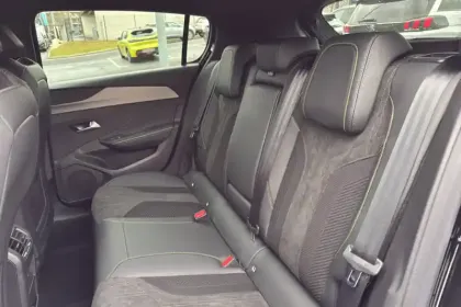 Photo 74 Peugeot 308  PHEV 180 e-EAT8