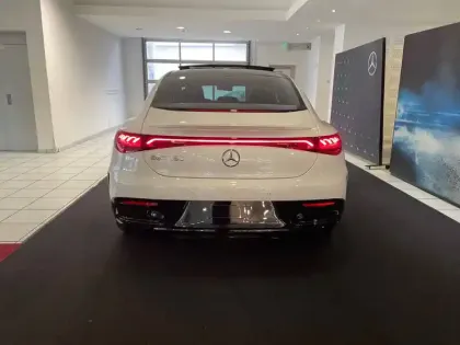 Photo 43 Mercedes EQE  350