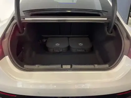 Photo 45 Mercedes EQE  350