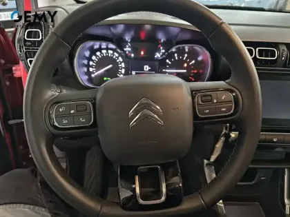 Photo 13 Citroën C3 Aircross  PureTech 110 S&S BVM6