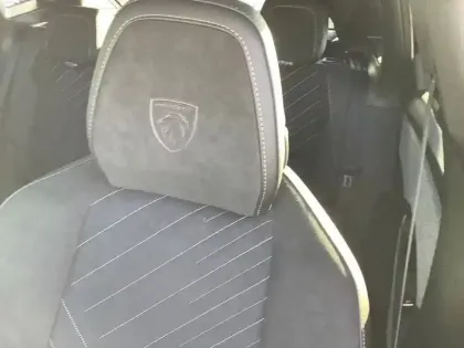 Photo 41 Peugeot 3008  Hybrid 136 e-DCS6