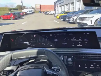 Photo 30 Peugeot 3008  Hybrid 136 e-DCS6