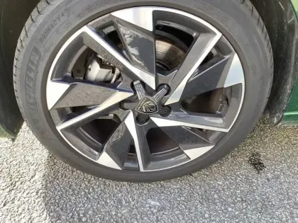 Photo 12 Peugeot 308  PureTech 130ch S&S EAT8