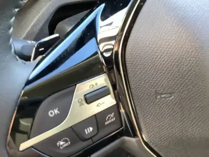 Photo 17 Peugeot 308  PureTech 130ch S&S EAT8