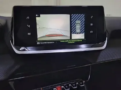 Photo 19 Peugeot 2008  BlueHDi 130 S&S EAT8