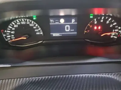 Photo 9 Peugeot 2008  BlueHDi 130 S&S EAT8