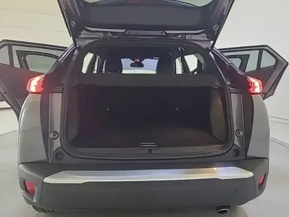 Photo 5 Peugeot 2008  BlueHDi 130 S&S EAT8